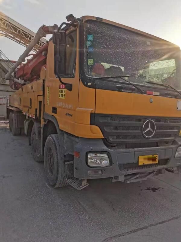 Putzmeister  på chassin Mercedes-Benz betongpump