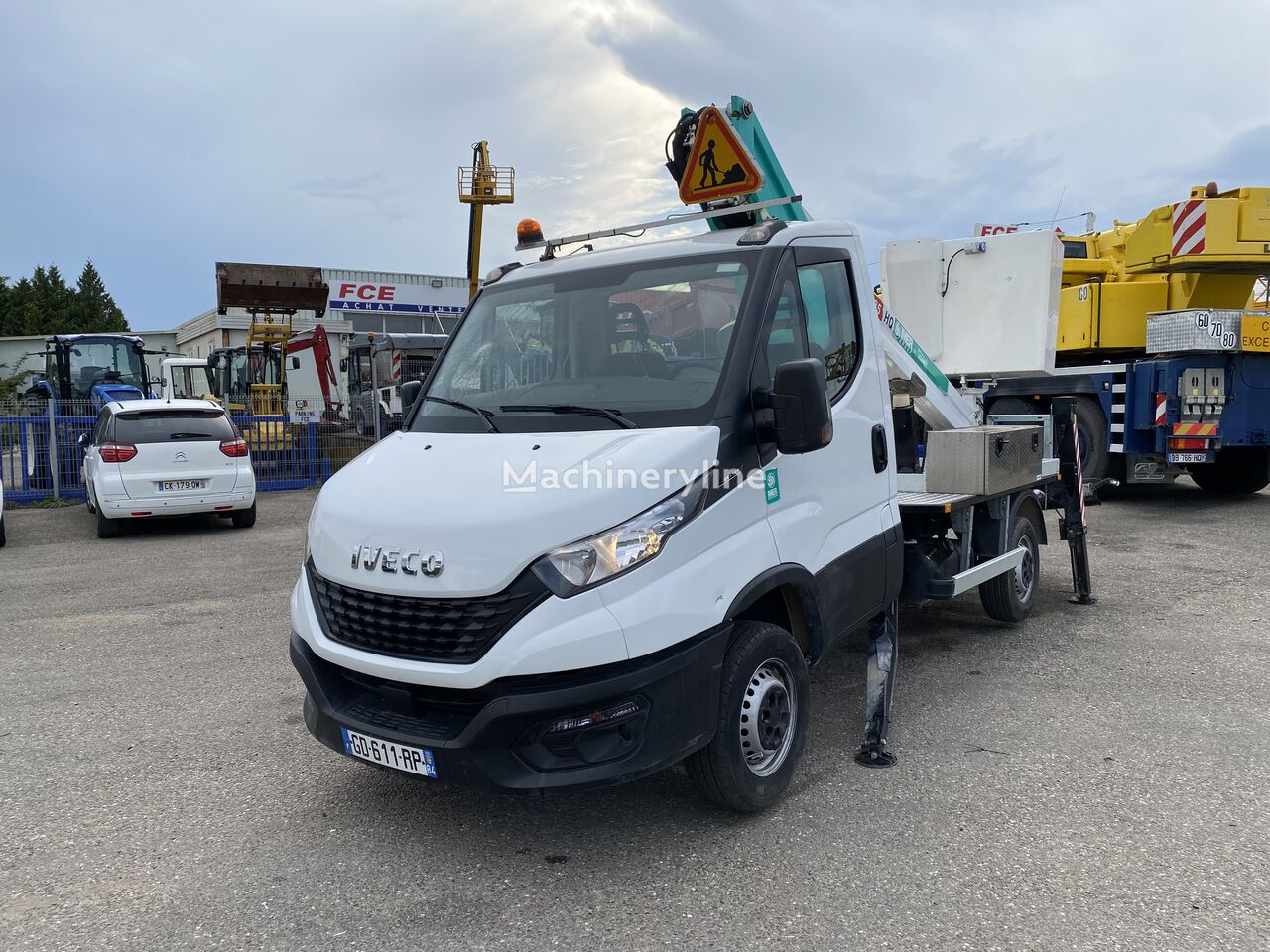 skadad IVECO Daily 35-140/COMET-IMER 17.85HQ skylift