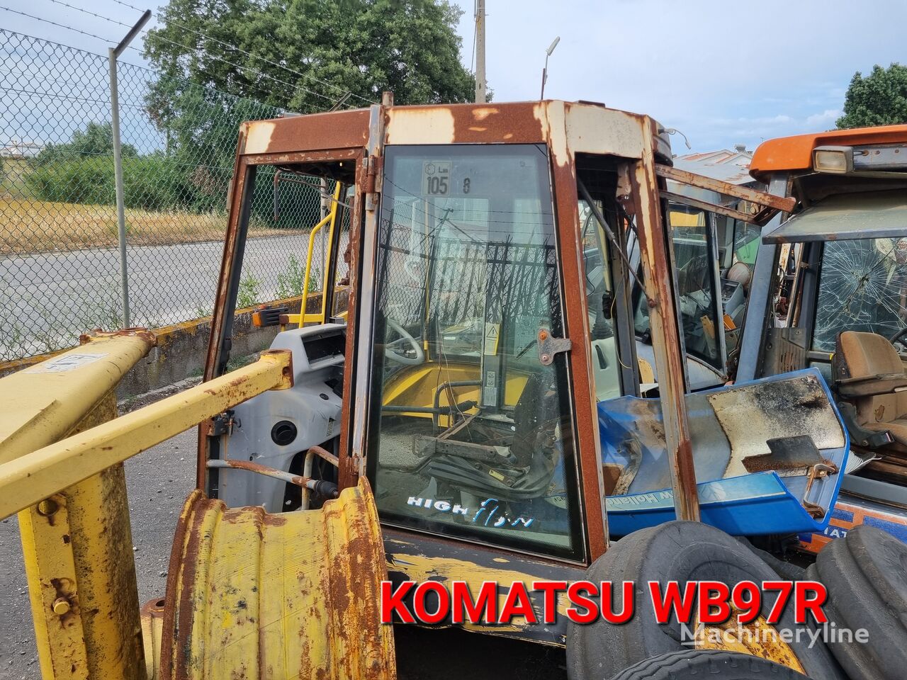 Komatsu traktorgrävare för delar
