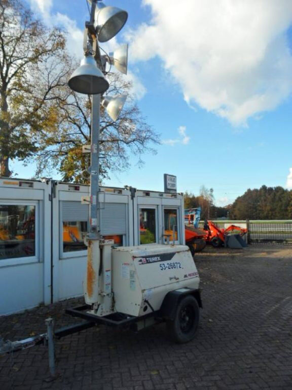 Terex AL 4000 belysningsmast